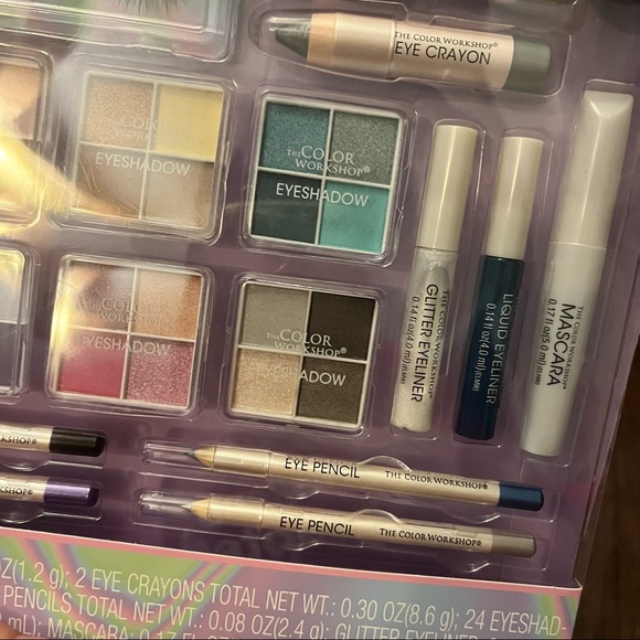 New eye makeup set - Picture 7 of 8